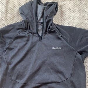 Rebook pullover